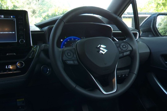 Suzuki Swace Estate 1.8 Full Hybrid Motion CVT